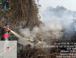 Verifikasi dan Pemadaman Lokasi Karhutla di Kabupaten Pelalawan didesa Panduk Kec. Teluk Meranti