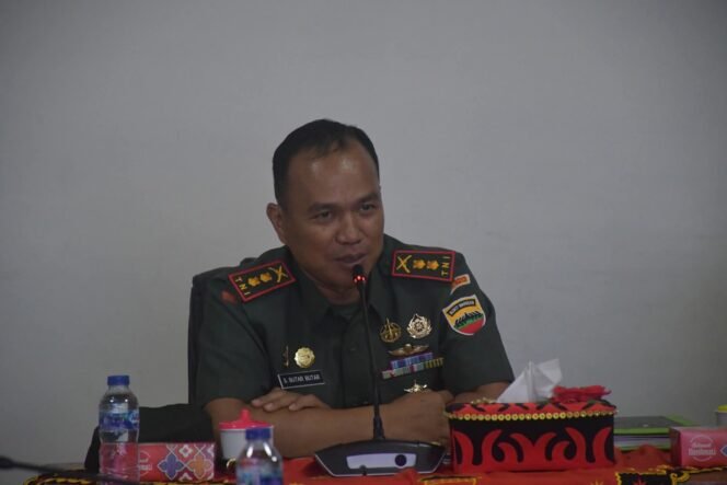 
 Dandim 0213/Nias, Menghadiri Rapat Percepatan Pertumbuhan Ekonomi Daerah di Pemkab Nias