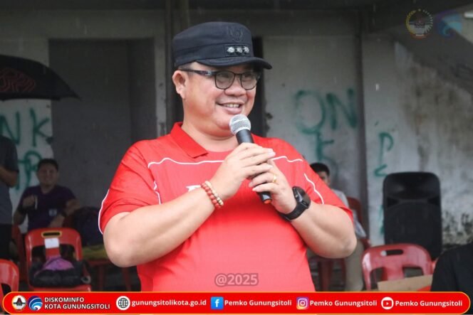 
 Wali Kota Gunungsitoli Resmi Buka Turnamen Trofeo Korpri FC Tahun 2025