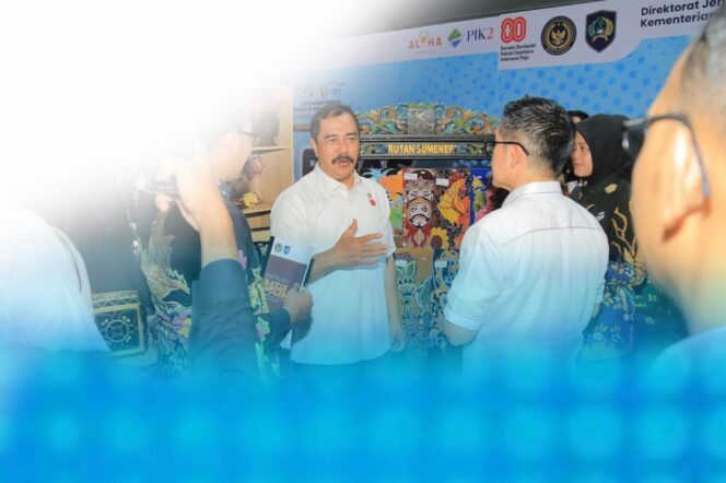 
 Dua Sosok Inspiratif: Jenderal Agus Andrianto dan Agus Flores, Tegas di Tugas, Hangat di Keluarga