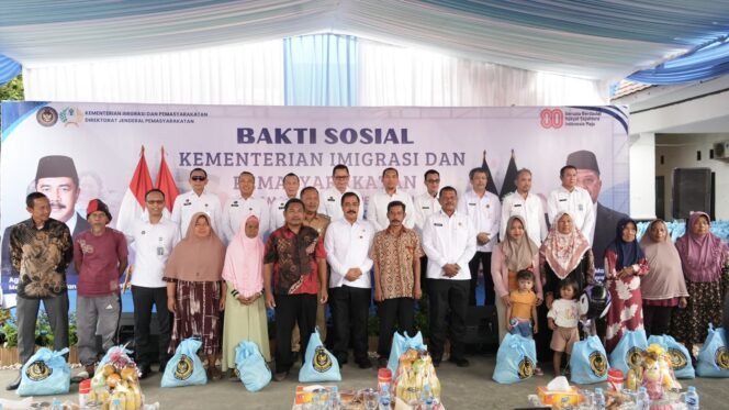 
 Kemenimpas Berbagi 5000 Paket Sembako Kepada 6 Desa dan Kelurahan di  Karawang dan  Cikarang