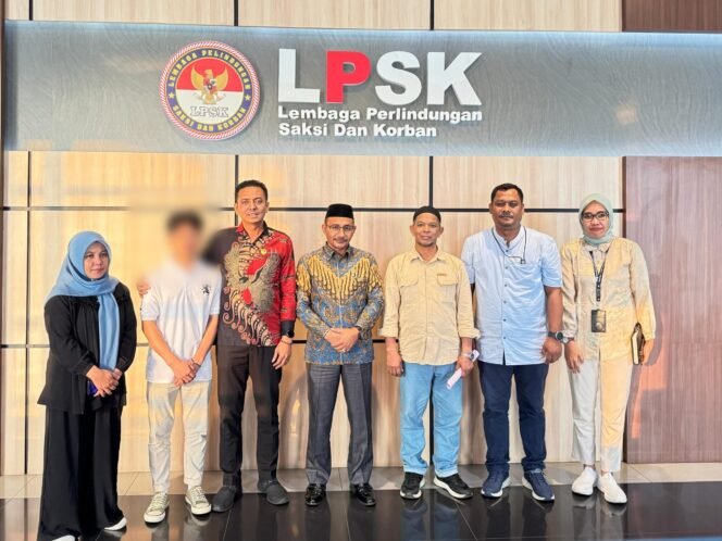 
 Haji Uma Antar Santri Korban Penganiayaan di Pesantren Kabupaten Bogor Asal Aceh ke LPSK