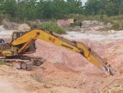 Di Duga Tidak Memiliki Izin, Kapolsek Siak Hulu Diminta Tangkap Cecep Pemilik Galian C Sari Madu