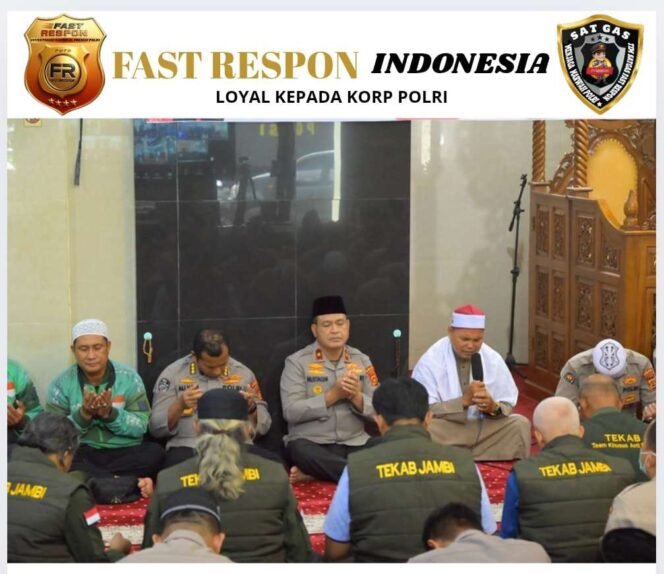 
 Polda Jambi Gelar Sholat Hajat dan Doa Bersama Pinta Kepada Penguasa Alam Agar Diberikan Negeri Ini Aman dan Damai