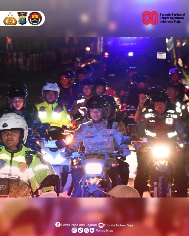 
 Ciptakan Rasa Aman dan Nyaman kepada Masyarakat serta Himbauan untuk Menolak Tindakan Anarkisme, Polres Nias Laksanakan Patroli Skala Besar