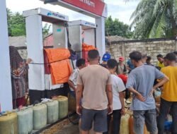 Kanit Reskrim Polsek Pulau-Pulau Batu  Polres Nias Selatan Klarifikasi Video Viral Terjadinya Keributan Mengamankan BBM Polisi Bertindak Sesuai Aturan