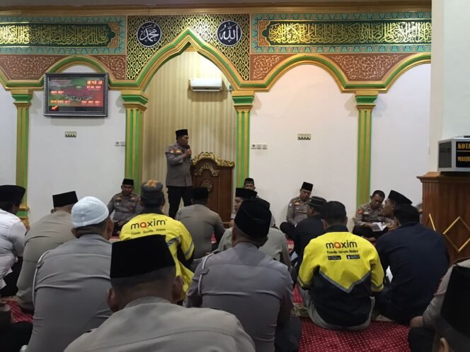 
 Polres Pelalawan Gelar Acara Tahlilan Mengenang Almarhum Affan Kurniawan