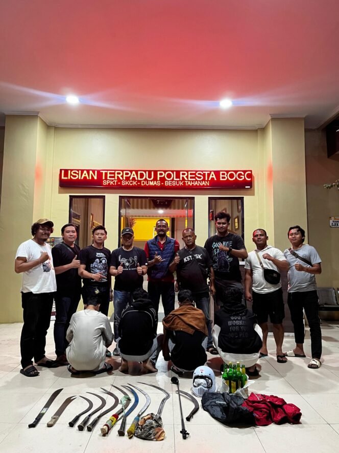 
 Polisi Amankan Empat Orang Pelajar Yang Melakukan  Penganiayaan Di mana Korban Mengalami Luka Bacok