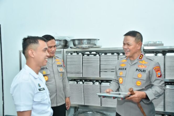 
 Kapolda Tinjau SPPG Polda Sulteng, Pastikan Dukungan Program MBG