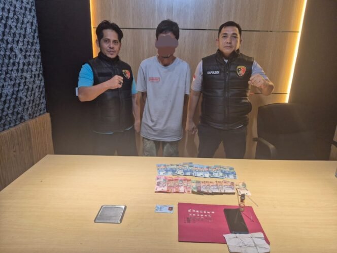 
 Gerebek Rumah Bandar Narkoba, Polsek Teluk Meranti Berhasil Ringkus Pelaku Beserta Barang Bukti 13 Paket Kecil