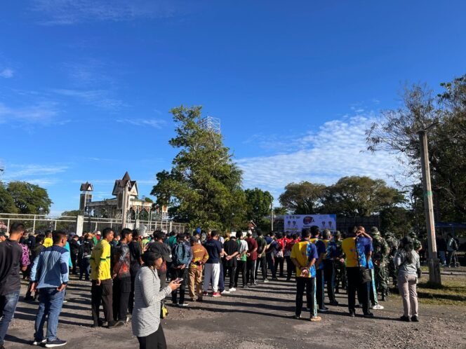 
 Polresta Palangka Raya Ikuti World Cleanup Day 2025 di Lapangan Sanaman Mantikei