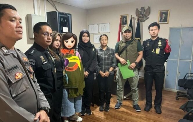 
 Polri dan Kepolisian Singapura Bekerja Sama Bongkar Sindikat Perdagangan Bayi Lintas Negara