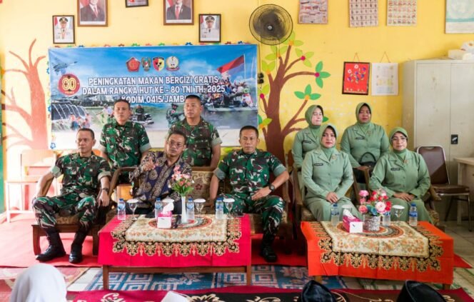 
 Peringati HUT ke-80 TNI, Kodim 0415/Jambi Tebar Manfaat Lewat Program Peningkatan Makan Bergizi Gratis