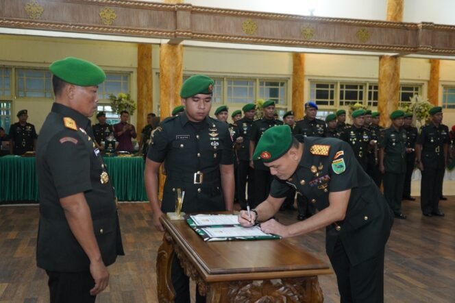 
 Danrem 042/Gapu Terima Penyerahan Jabatan Kasrem 042/Gapu, Tegaskan Soliditas dan Dedikasi Prajurit