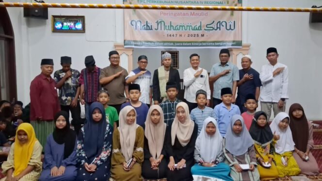 
 Manager Kebun Bangun S. W.Sihaloho dan Jajaran Hadiri Peringatan Maulid Nabi Muhamad 1447 H di Masjid Al Huda,Perkuat Kebersamaan dan Akhlak Mulia