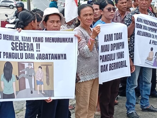 
 Aib Pangulu Terungkap, Warga Tanjung Saribu Adakan Aksi,Minta Bupati Simalungun Segera Mencopot dari Jabatannya