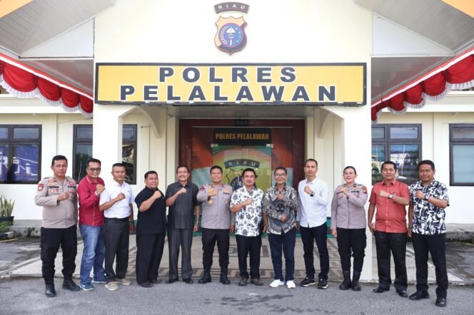 
 Silaturahmi Hangat PKN dengan Kapolres Pelalawan Perkuat Sinergi Keamanan Daerah