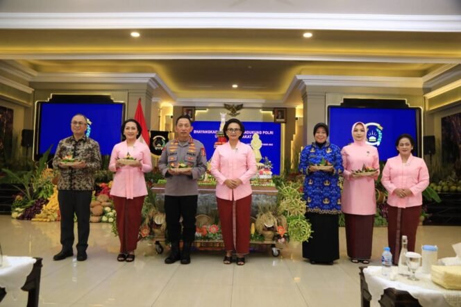 
 Peringati HKGB ke- 73 Tahun 2025, Kapolri: Bhayangkari Mitra Sejajar Turut Perkuat Citra, Moral dan Semangat Pengabdian Polri