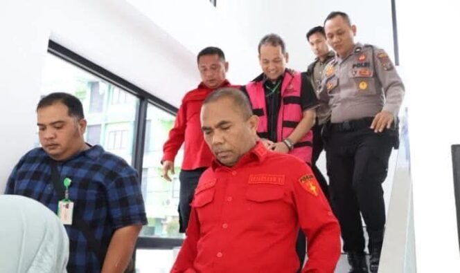 
 Kasus Korupsi BBM Truk Sampah, Mantan Camat Polonia Jadi Tersangka