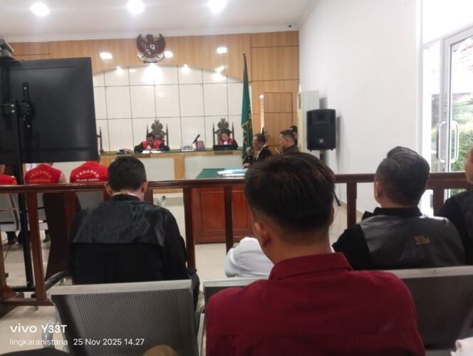 
 PN Dumai Gelar Sidang Eksepsi Atas Surat Dakwaan JPU Nomor: REG. PERKARA PDM-202/DMI/10/2025