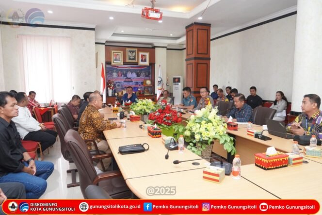 
 Wali Kota Gunungsitoli Pimpin Langkah Antisipatif Penanganan Dampak Bencana