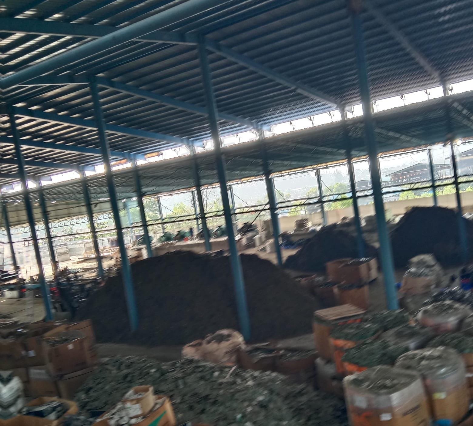 Konfirmasi Laporan Limbah B3 ke DLH Batam, Dinilai Bungkam, Ada Apa?