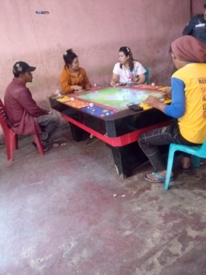 
 Lapor pak Kapolda,,Perjudian Berkedok Tembak Ikan Marak di Saribudolok hingga Haranggaol Evaluasi kinerja Kapolsek