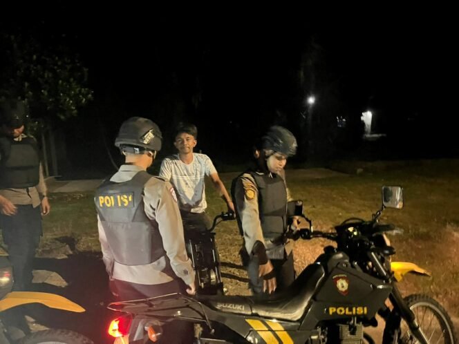 
 Tim RAGA Polres Kuansing Gelar Patroli Cipta Kondisi, Kapolres: Wujud Kehadiran Polri Jaga Kamtibmas