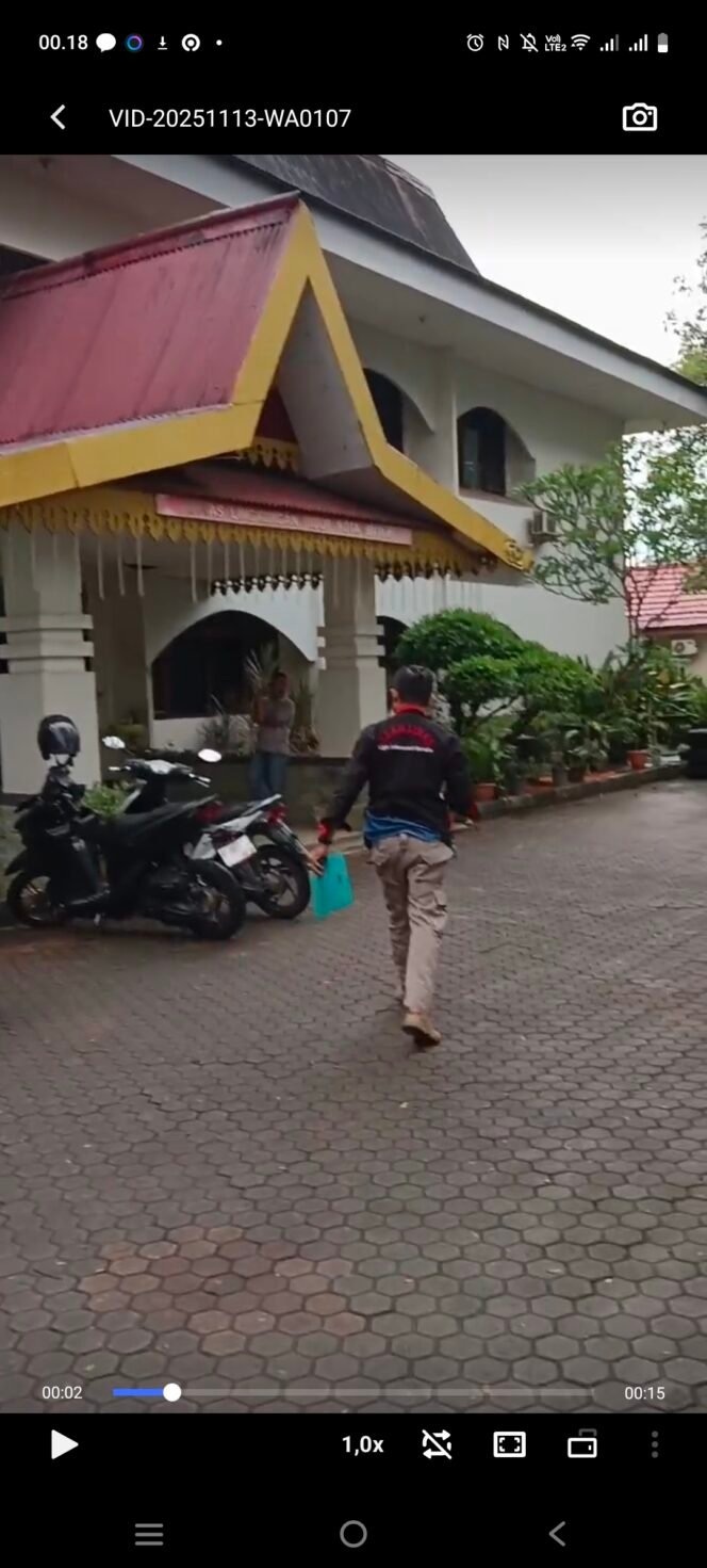 
 Konfirmasi Laporan Limbah B3 ke DLH Batam, Dinilai Bungkam, Ada Apa?