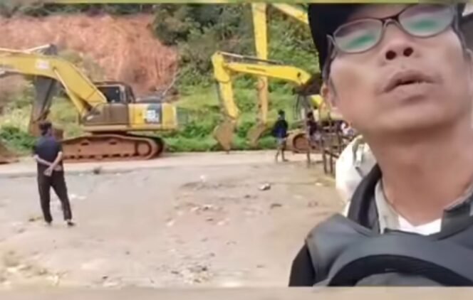 
 Camat Sitahuis : Akses Jalan Tarutung-Rampa Sitahuis Sudah Bisa Dilalui