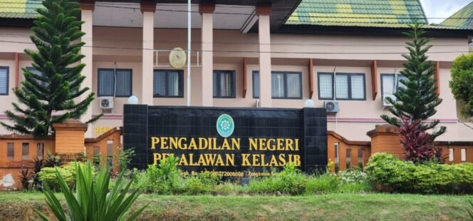 
 Keadilan Ekologis Mati di PN Pelalawan: Gugatan Hutan AJPLH Kandas Lewat Putusan Verstek