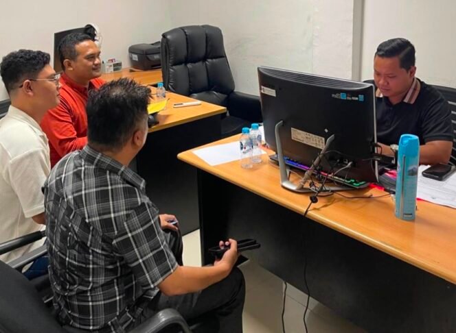 
 Eksekusi Mati Untuk Akun Busuk! Andi Morena Dijagal Fitnah Keji, Polda Kepri Buru dan Bongkar Dalang Provokator Digitalli Sampai Ke Akar!
