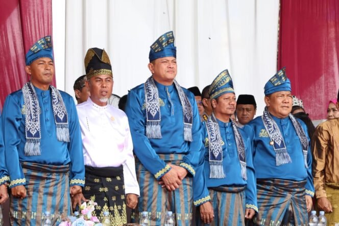 
 Wakapolda Riau Hadiri Pembukaan Pacu Jalur Kuansing 2026, SF Hariyanto Tekankan Kelestarian Sungai Kuantan