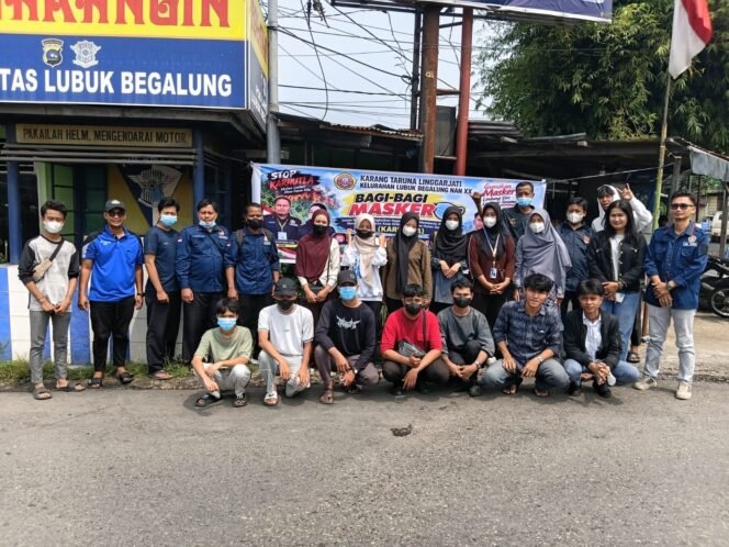 
 Karang Taruna Linggarjati Lubuk Begalung Gelar Aksi Bagi Masker untuk Warga Terdampak Kabut Asap KARHUTLA